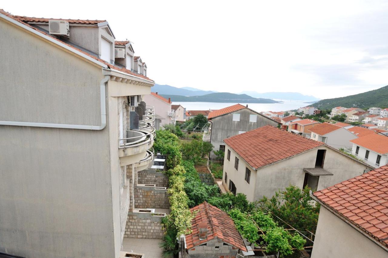 Hotel Lav Neum Exterior photo