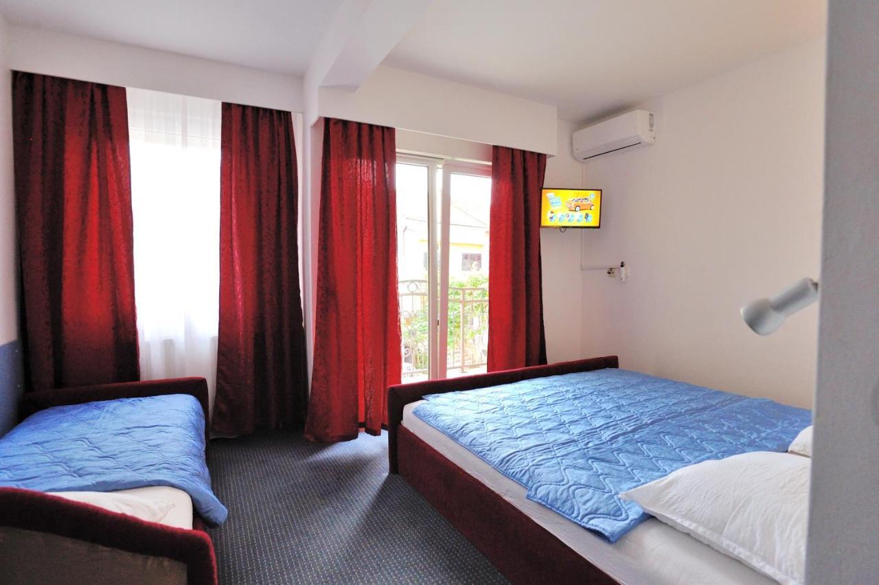 Hotel Lav Neum Exterior photo