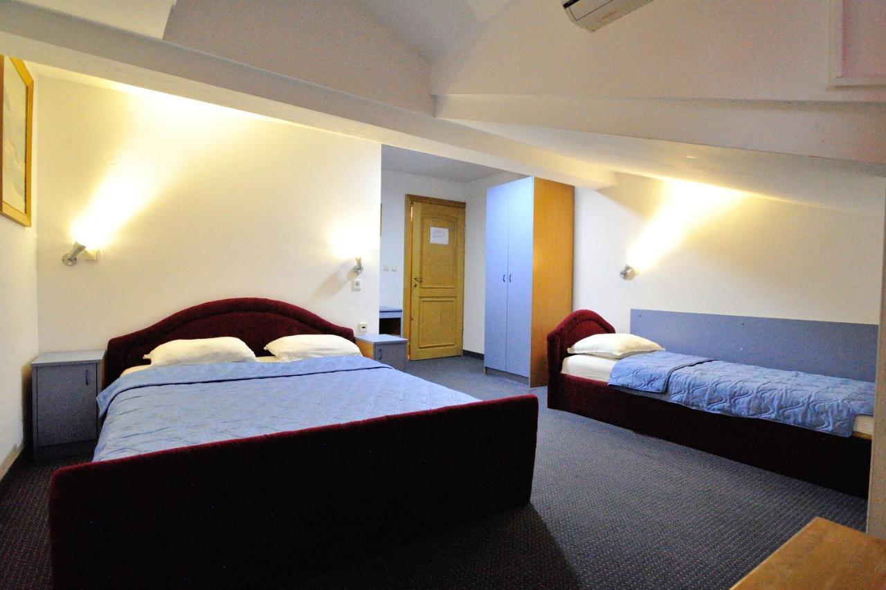 Hotel Lav Neum Exterior photo