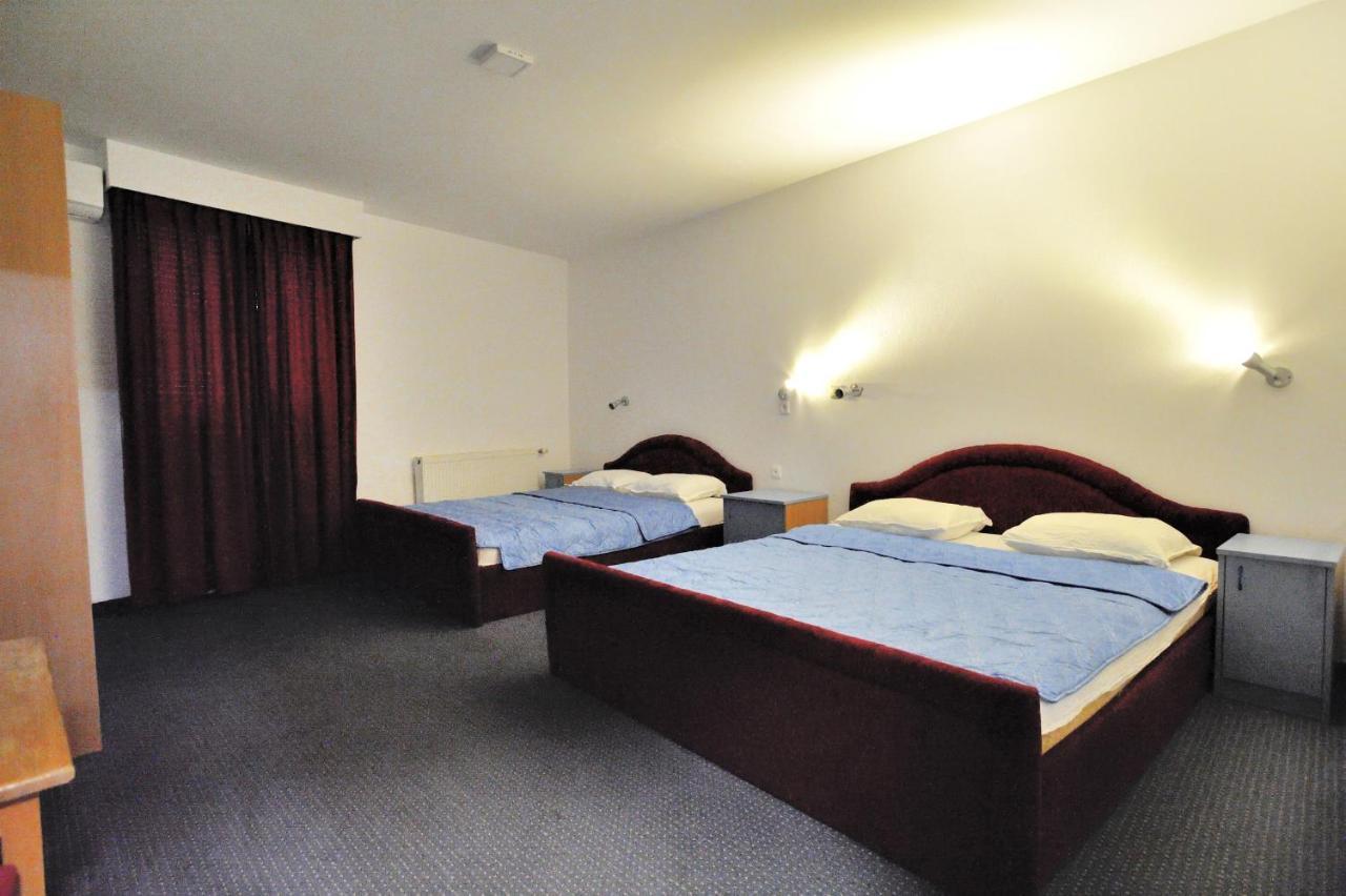 Hotel Lav Neum Exterior photo