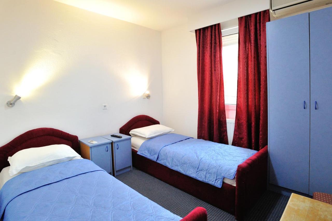 Hotel Lav Neum Exterior photo