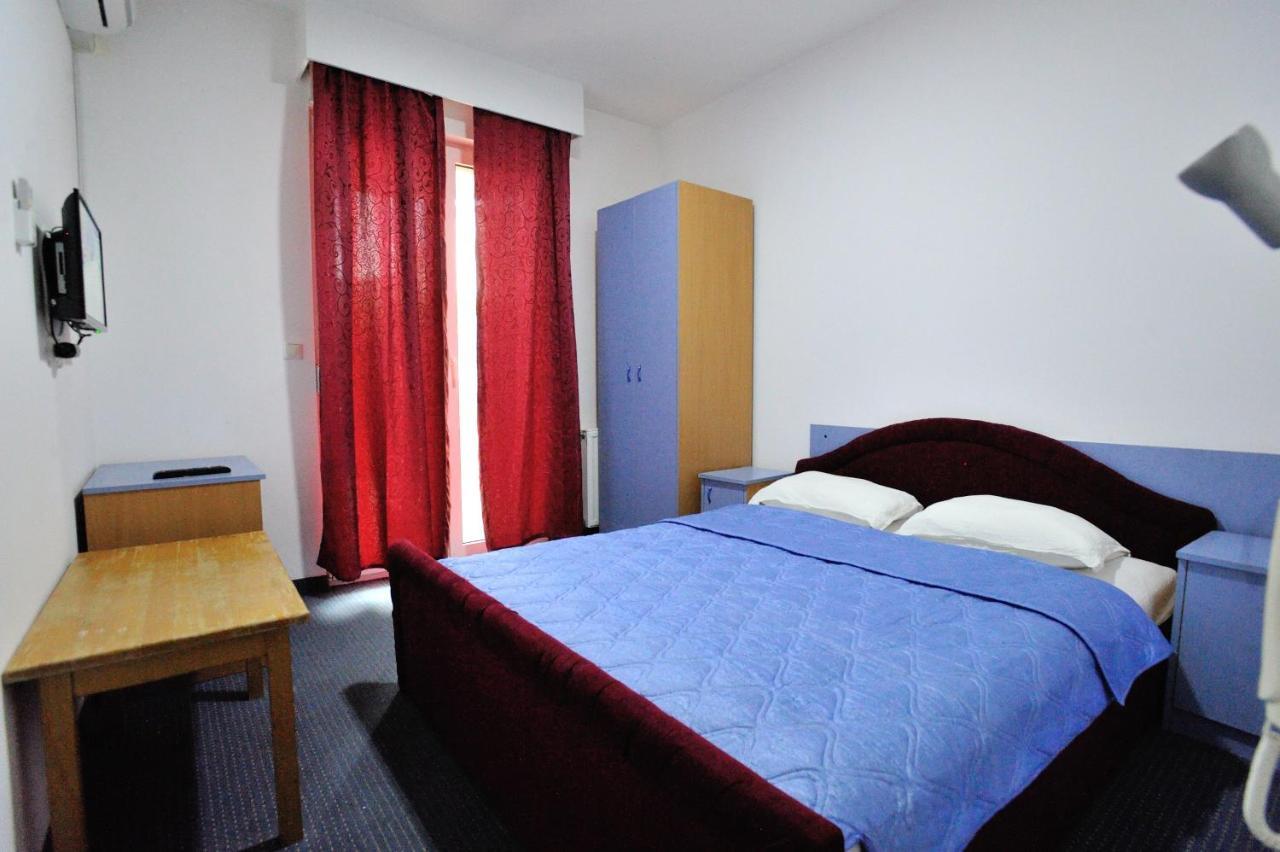 Hotel Lav Neum Exterior photo