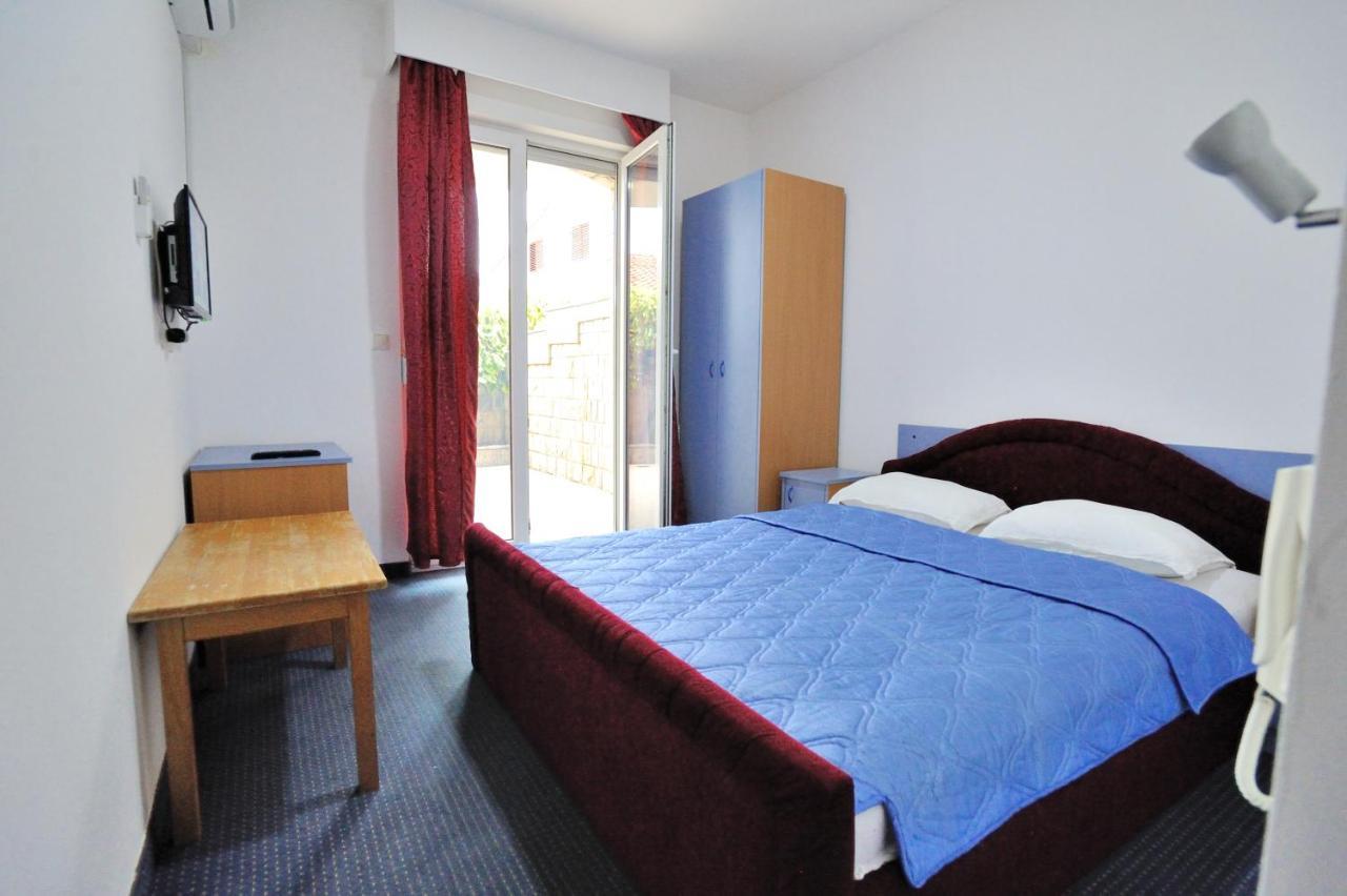 Hotel Lav Neum Exterior photo