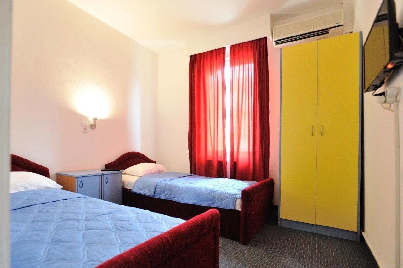 Hotel Lav Neum Exterior photo