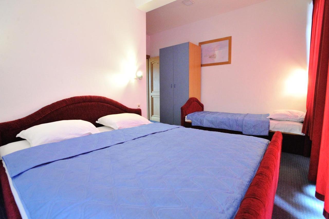 Hotel Lav Neum Exterior photo