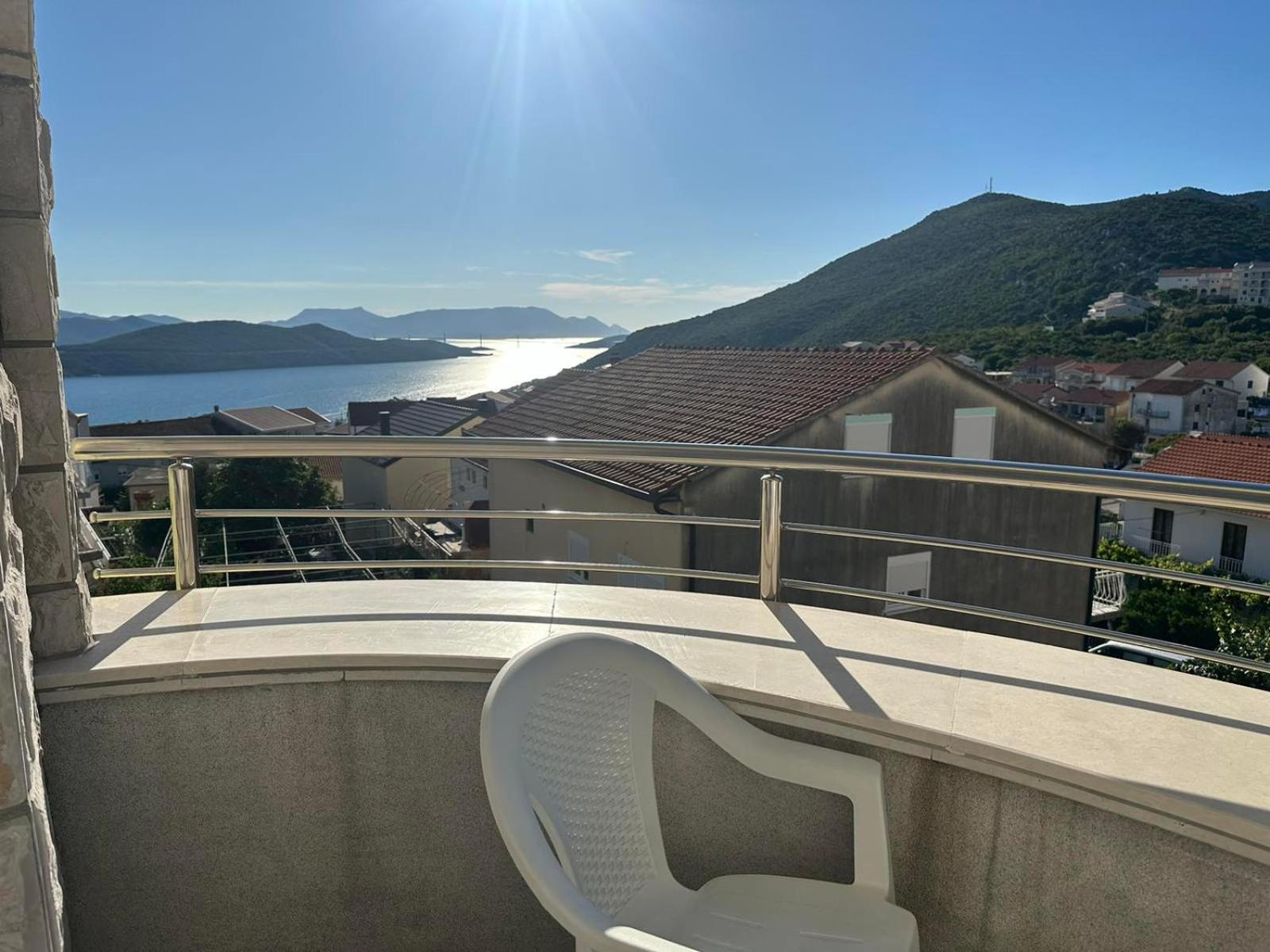 Hotel Lav Neum Exterior photo