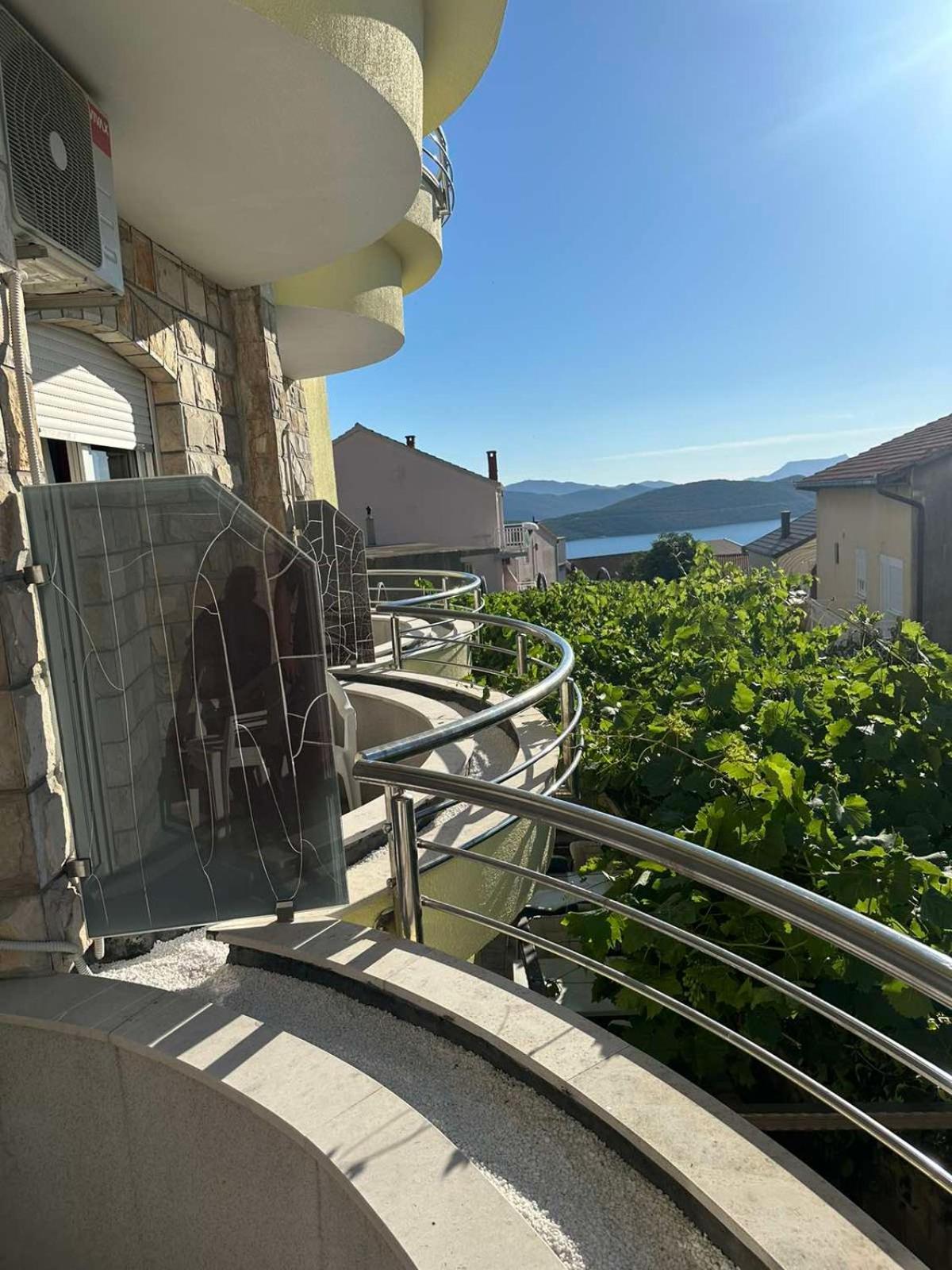 Hotel Lav Neum Exterior photo